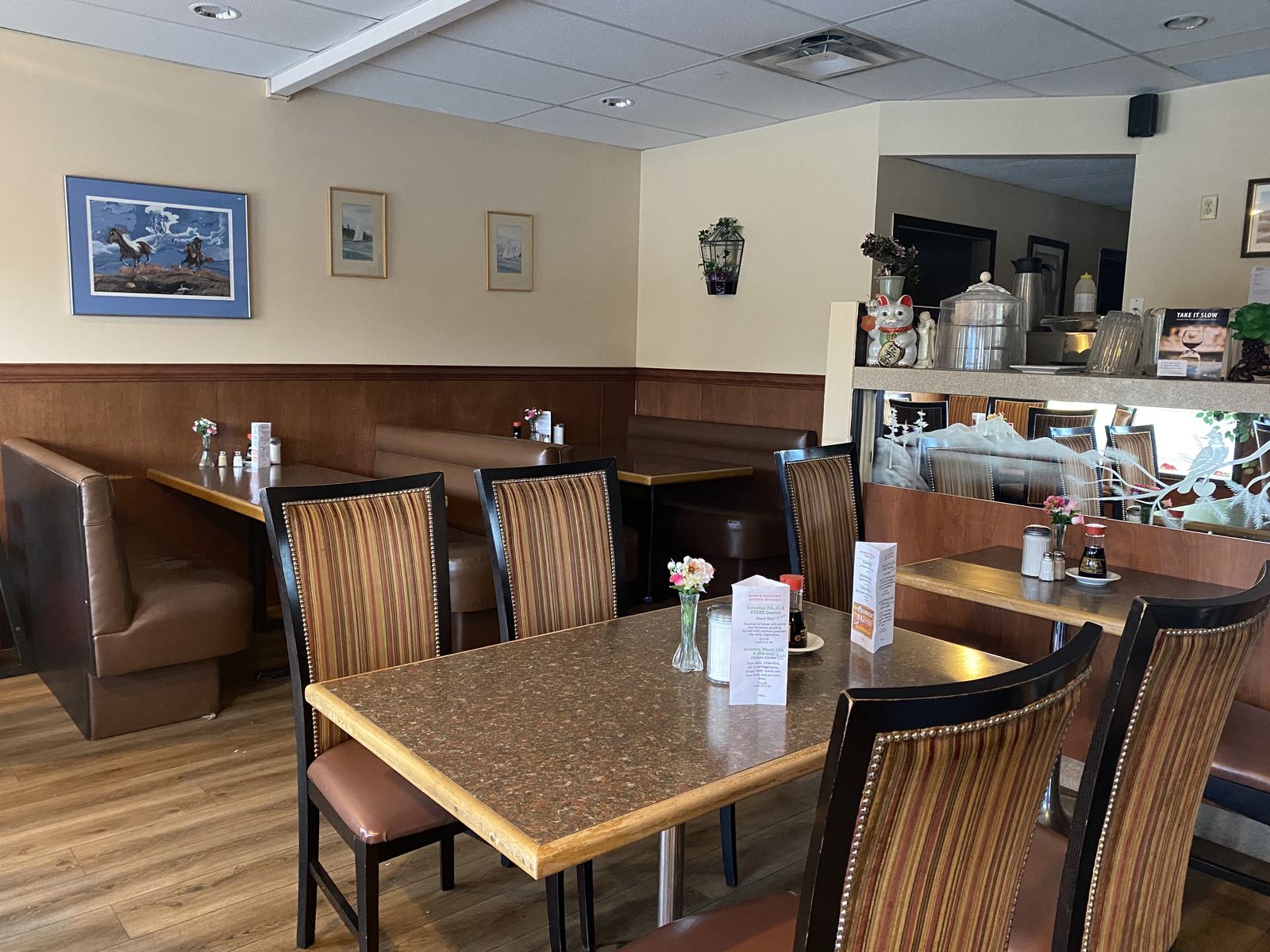The Bonnie Martin dining room with booths and tables